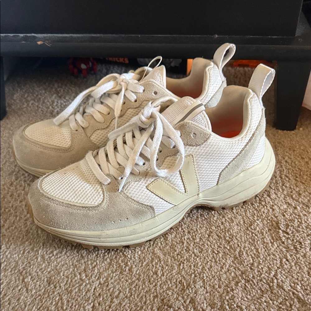 Veja Sneakers